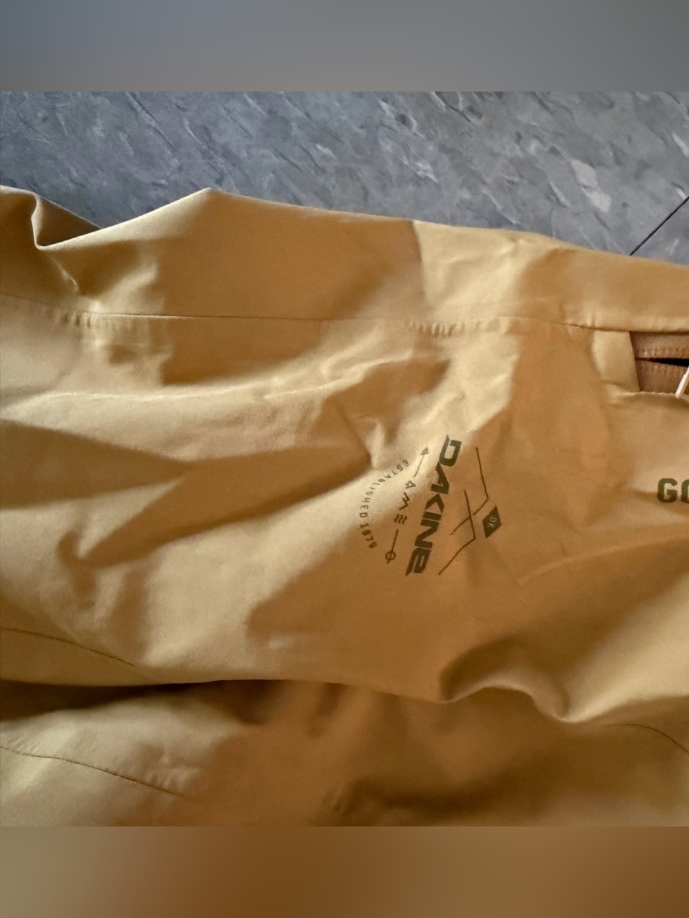 Dakine 3L GORE-TEX Bib Pants in Mustard size M - Picture 4 of 4